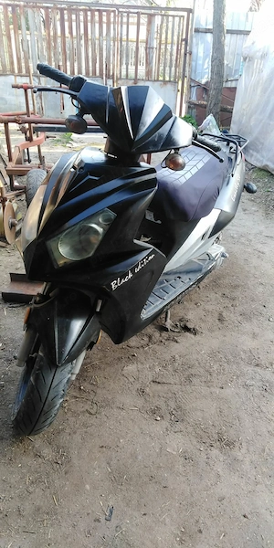 Vând Scuter Înscris La Primărie 