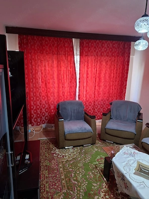 Vand apartament 3 camere decomandat - imagine 3