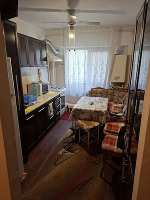 Vand apartament 3 camere decomandat - imagine 4