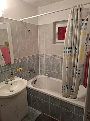 Vand apartament 3 camere decomandat - imagine 8