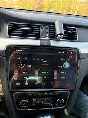 Vand Skoda Superb an 2011 2,0TDI 170cp - imagine 9