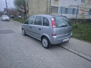 Opel Meriva 1,7 Cdti Înmatriculată acte la zi  Anul 2005 - imagine 2