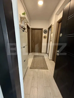  Apartament 3 camere de vânzare – Zona Tractorul, Brașov | Terasă + Parcare - imagine 5