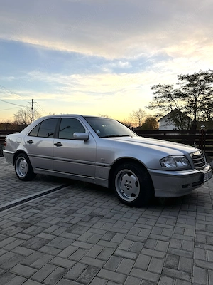 Mercedes W202 C180