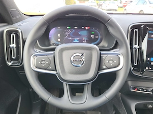 Volvo EC40 Plus Single Motor Extended Range - imagine 10