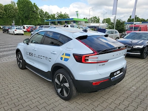 Volvo EC40 Plus Single Motor Extended Range - imagine 6