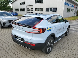 Volvo EC40 Plus Single Motor Extended Range - imagine 8