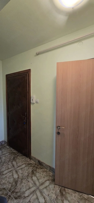 Vand apartament 2 camere - imagine 7