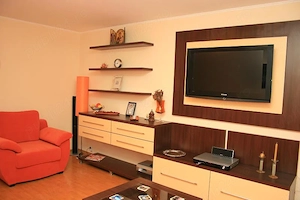 Inchiriez ap. 3 camere decomandate Tomis III, perioada lunga - imagine 2