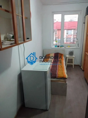 GARSONIERA , ETAJ 3,  BAIE PROPRIE  ,SUPRAFATA 11 MP .