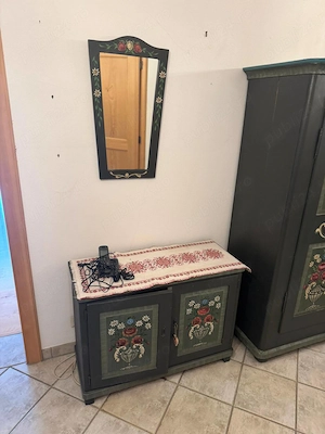 Set mobilier pictat vechi - imagine 2