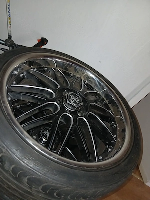 Vând jante cu cauciucuri 295/30/R22 - imagine 3