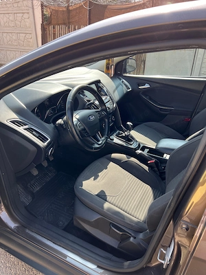 Ford focus Titanium - imagine 2