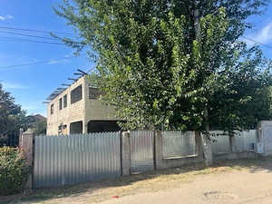 Casa de vanzare 