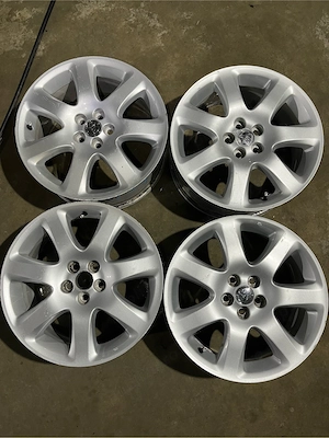 4jante pe 17toyota avensis 2004 - imagine 2