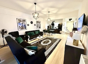 De închiriat apartament 2 camere statiunea Mamaia sezon  vara zona Vega, Butoaie, vedere la mare si 