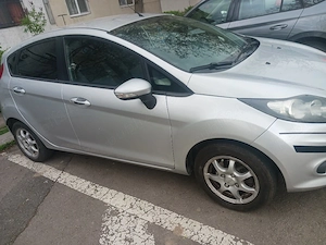 Ford Fiesta - imagine 9