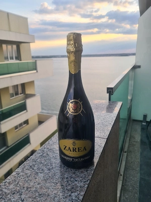 De închiriat apartament 2 camere statiunea Mamaia sezon  vara zona Vega, Butoaie, vedere la mare si  - imagine 4