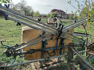 Dispersor erbicid ingrasaminte 500 litri, 12 metri