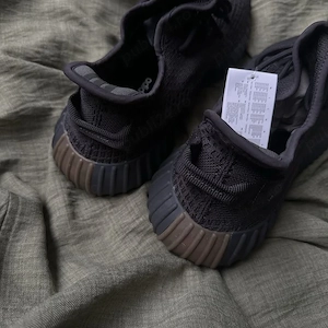 Pantofi Sport Yeezy 350 V2 Cinder Negru Maro 100% originali - imagine 4