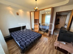 Apartament decomandat de vanzare 2 camere boxa pivnita Vasile Aaron - imagine 5