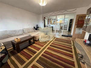Apartament  decomandat cu 3 camere 2 bai de 105 mp utili - imagine 2
