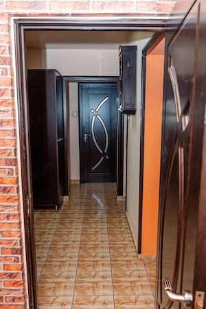 Apartament 3 camere spațios, cu vedere spectaculoasă   75 mp + boxă 18 mp   Băile Herculane - imagine 14