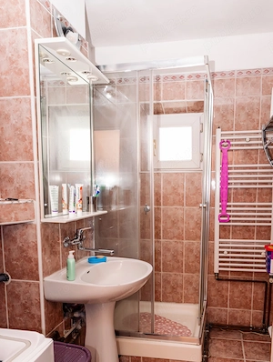 Apartament 3 camere spațios, cu vedere spectaculoasă   75 mp + boxă 18 mp   Băile Herculane - imagine 12