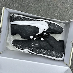 Pantofi Sport Nike Zoom Freak 100% originali