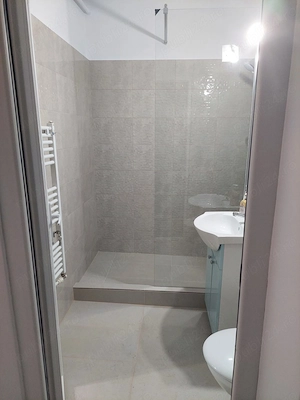 Propritar,vand garsoniera in Braila,et.1,zona barira pret 41000 