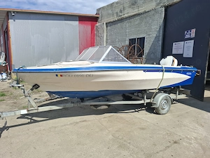 Barca GLASTRON lungime 5 m