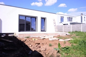 Duplex modern, perete dublu, 4 camere, 84 mp utili, proiect inedit - Sanandrei - imagine 4