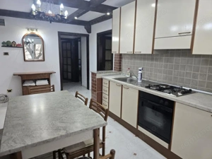 Apartament 3 camere, decomandat, etaj 1 - Aradului - imagine 2