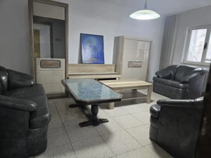 Apartament 3 camere, decomandat, etaj 1 - Aradului - imagine 3