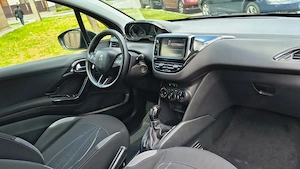 Peugeot 208 - an 2012 - imagine 7