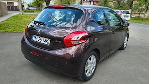 Peugeot 208 - an 2012 - imagine 8