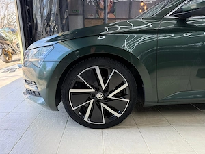 Skoda Superb 2.0 TDI 4X4 DSG Ambition - imagine 7
