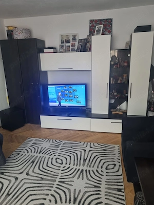 Propietar vind Vila P+2E Zona Centrala - imagine 2