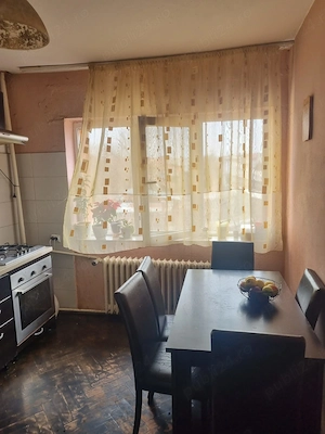 Propietar vind Vila P+2E Zona Centrala - imagine 6