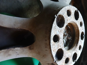 Vând jante 17" Bmw e60 e90 cu ca cauciucuri de vara  - imagine 3