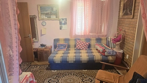 Vand apartament 3 camere in Deva, zona Narciselor, (Piata Centrala), etaj, 2, bloc de 4 etaje  - imagine 4