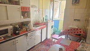 Vand apartament 3 camere in Deva, zona Narciselor, (Piata Centrala), etaj, 2, bloc de 4 etaje  - imagine 8