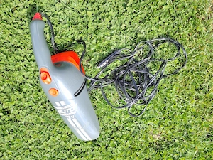 Mini aspirator auto Black&Decker AV1205, Dustbuster 12V - imagine 3