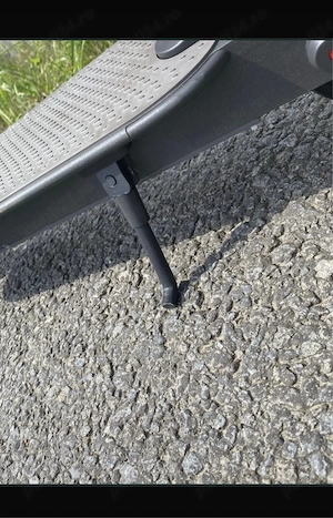 vand trotineta electrica xaomi m365  - imagine 5