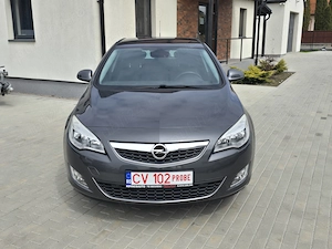 Opel Astra 1.6 Enjoy, 1598 CMC, 115 CP - imagine 11