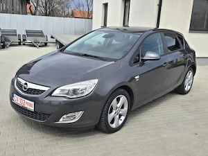 Opel Astra 1.6 Enjoy, 1598 CMC, 115 CP
