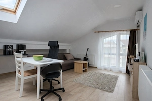 De vânzare apartament cu trei camere în Bună Ziua - imagine 4