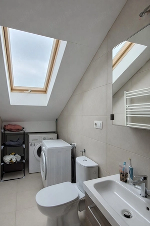 De vânzare apartament cu trei camere în Bună Ziua - imagine 9