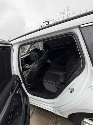 Volswagen Passat 4x4, B8,5 2.0 2020 190 cp - imagine 10