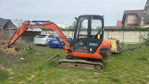 Vand excavator de 3 tone